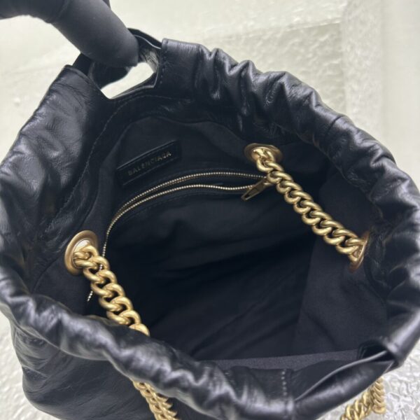desc_balenciaga-womens-crush-small-tote-bag-in-black_3