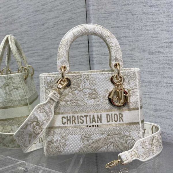 Dior Medium Embroidered Lady D-lite Bag
