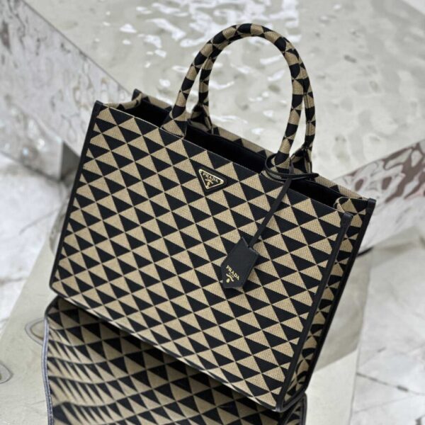 desc_prada-large-prada-symbole-embroidered-fabric-handbag_8