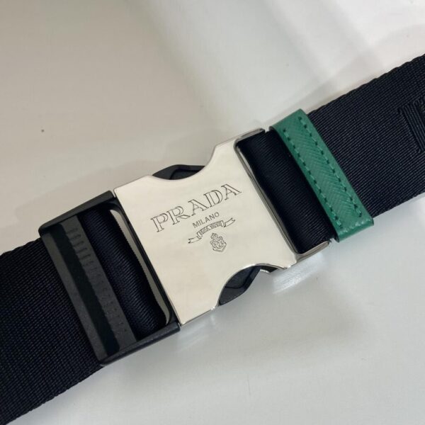 desc_prada-saffiano-leather-belt-bag_0