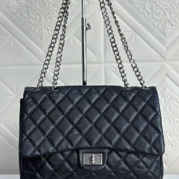 Chanel Bag Genuine leather, Black