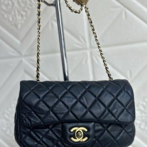Chanel Classic Jumbo Double Flap Quilted Caviar Shoulder Bag
